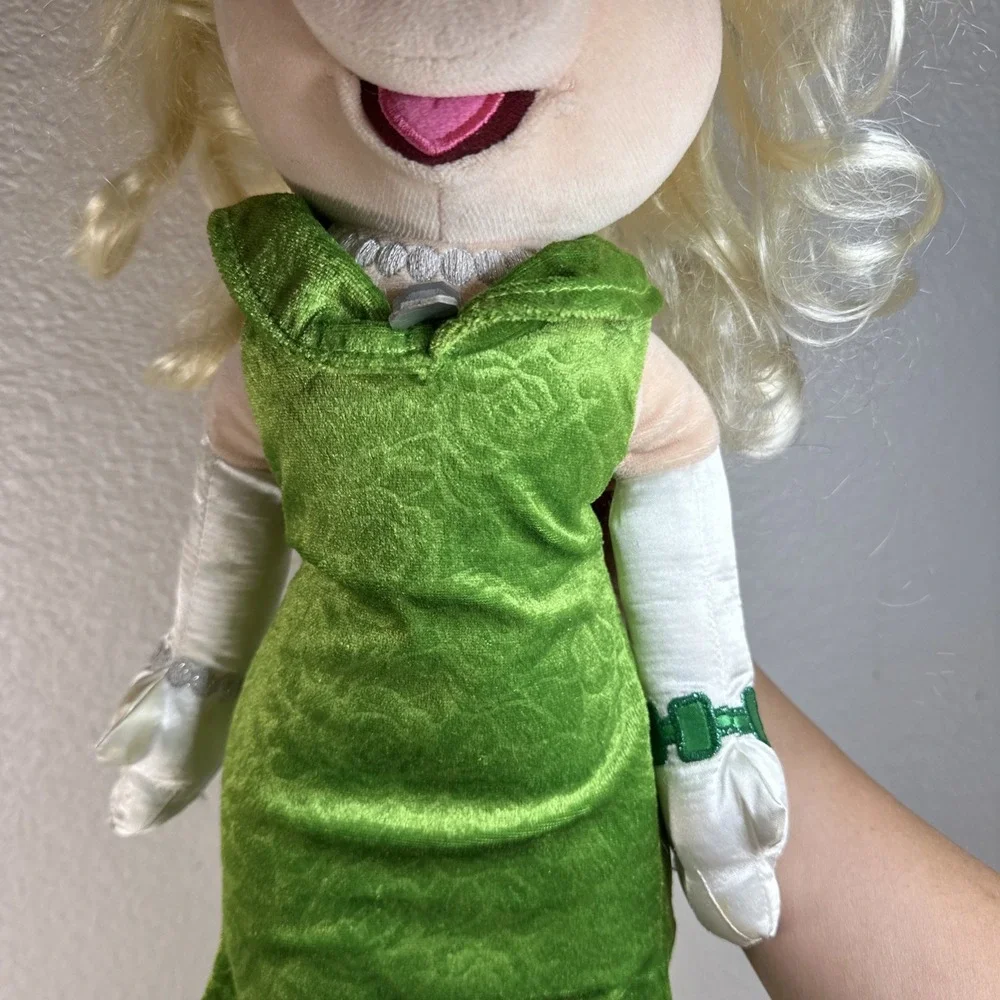 Disney Store Miss Piggy 20